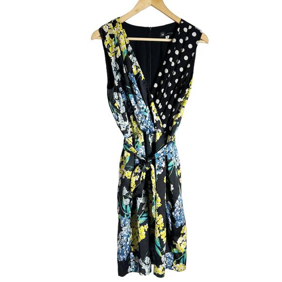Slate & Willow Black Mixed-Media Floral Polka Dot Sheath V-Neck Dress 12 - Picture 4 of 13